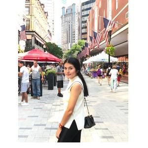 Meet your Posher, Chutima